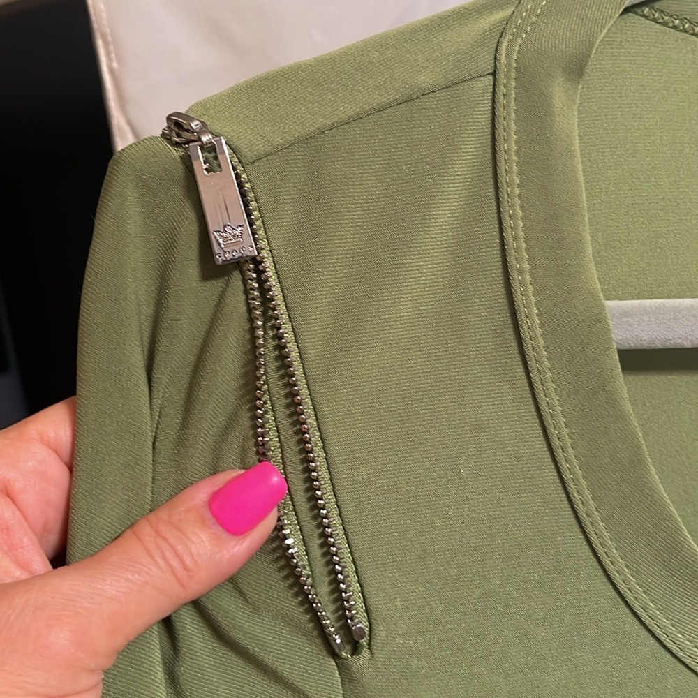 Contemporary tunic - Picture 2 of 6